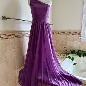Elegant Purple One-Shoulder Dress